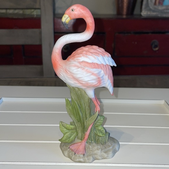 Vtg hand painted pink flamingo figurine by Lefton China  marked #06310. 1987 - Picture 3 of 8